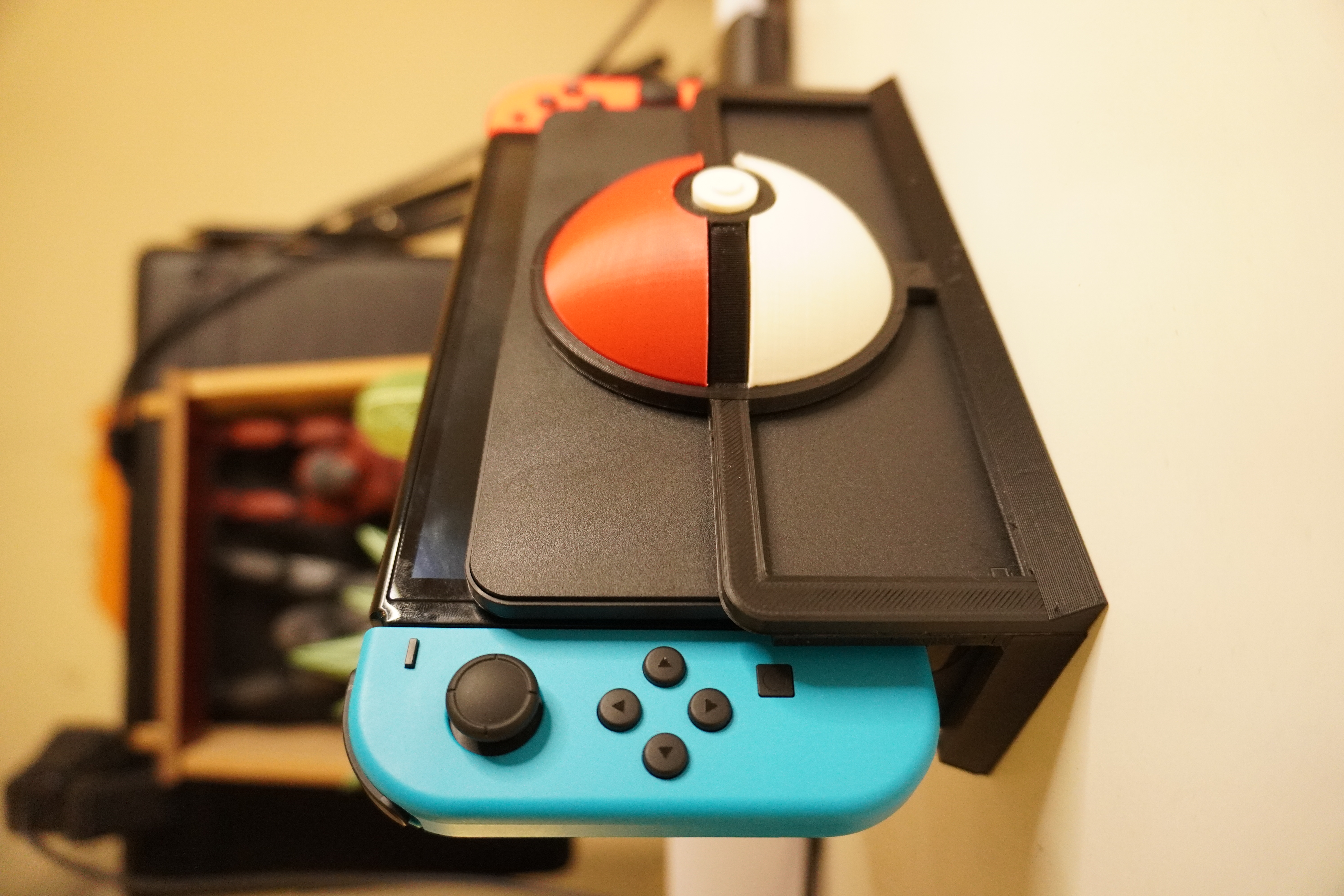 Pokebola Switch